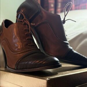 Naturalizer Women’s Two-Tone Leather Lace-Up Heels - Brown/Tan